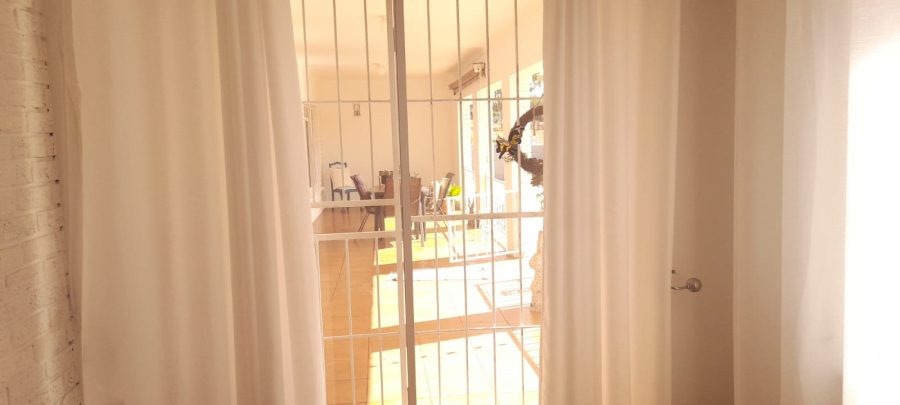 3 Bedroom Property for Sale in Koringberg Western Cape